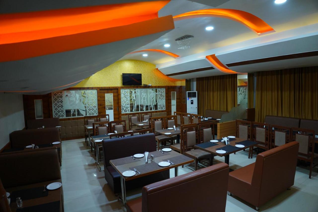 Hotel Grand Nagarjuna By Konark Hotels Гунтур Экстерьер фото